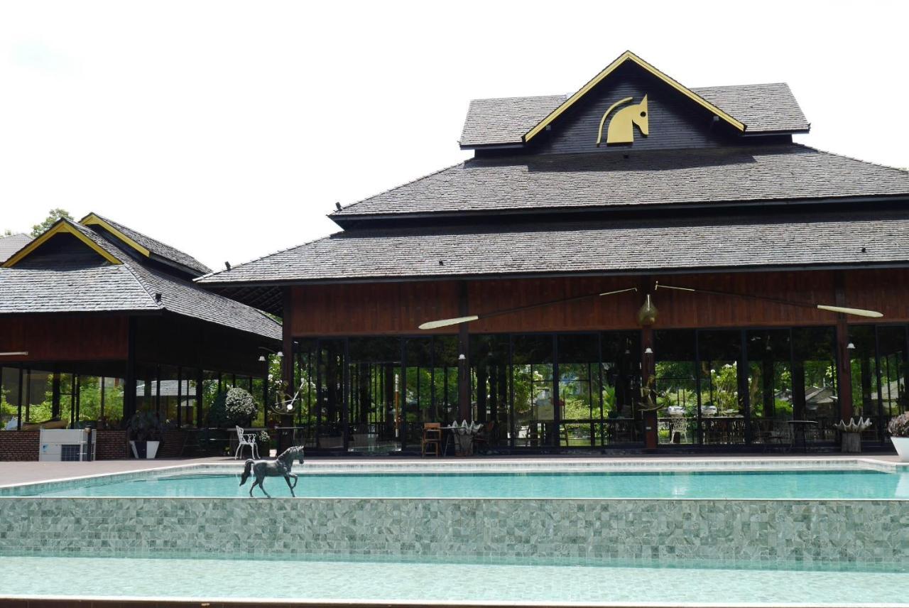 Phumontra Resort ناخون نايوك المظهر الخارجي الصورة